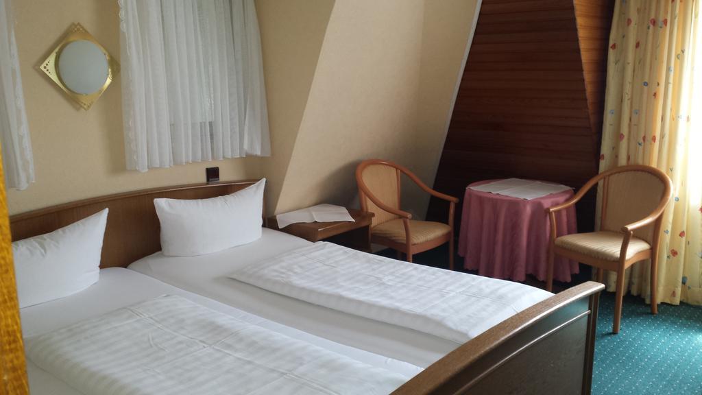 Gartenhotel Kamp-Bornhofen Room photo