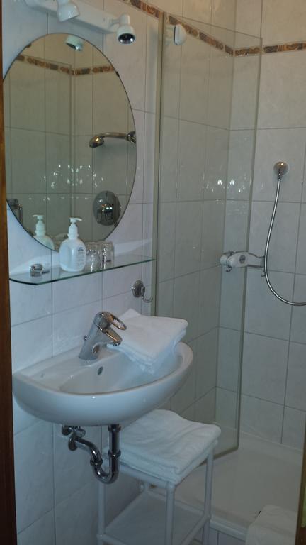 Gartenhotel Kamp-Bornhofen Room photo